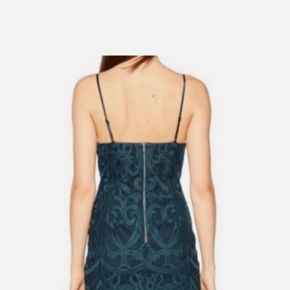 Bardot Gia Lace Midi Dress-NWT Size 4-Party/Holiday Dazzle - Picture 2 of 16